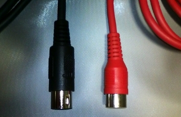 MIDIケーブル1.JPG